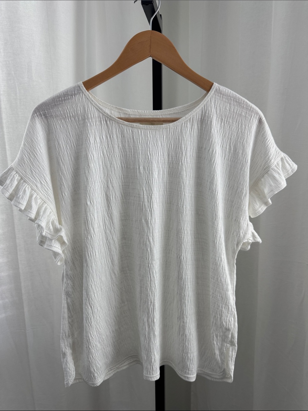 Max Studio White Ruffle Sleeve Short-Sleeve Top